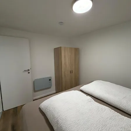 Bartenwetzer Schleusenhaus 1 *